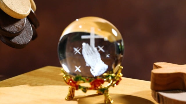 Ornalrist Crystal Ball 3D Praying Cross Figurine Religious Gifts for Women Praying Hands With Cross