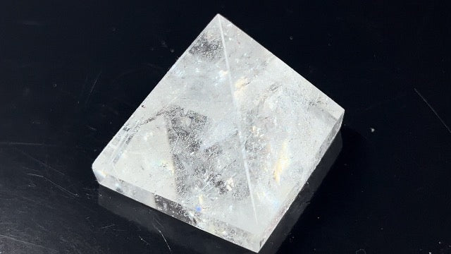 Crystal Quartz Pyramid (Approx. 2 Inches) - All Zodiac Signs - Crown Chakra Alignment - Amplify Your Energy