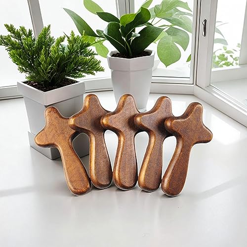 LOVIVER 5Pcs Pinewood Wood Cross Prayer Cross Caring Family Friend Small Religious Gift Clinging Palm Decoration Comfort Neighbor Wooden Holding Cross, B