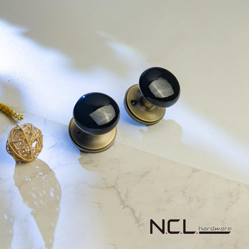 NCL Black Door Knobs, Door Knob Interior, Porcelain Round Door Levers, Antique Brass Privacy Door Handles, Door Locks for Bedroom and Bathroom Black Knob