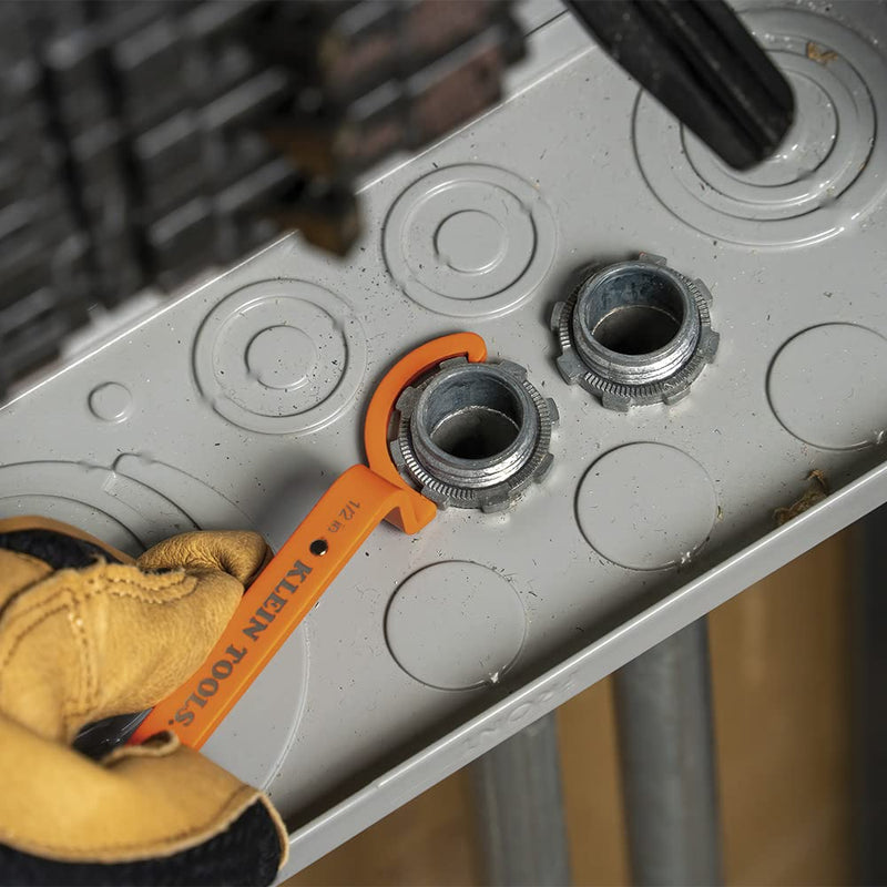 [Australia - AusPower] - Klein Tools 50900R Conduit Lockout Wrench Set, Tighten and Loosen Locknuts in Tight Spaces, 1/2, 3/4 and 1-Inch, Offset Bends, 3-Piece 