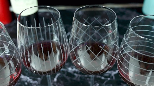 Cordial Glasses Set of 4-16oz. Clear Etched Red and White Unique Long Stem Wine Glass Cups for Alcohol Party, Wedding, Home 16oz