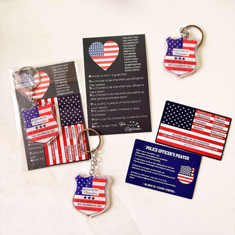 Police Officer Prayer Cards Gift Set with Keychains, Bulk Law Enforcement Thank You Gifts for Graduation & Police Week PoliceCard-R45