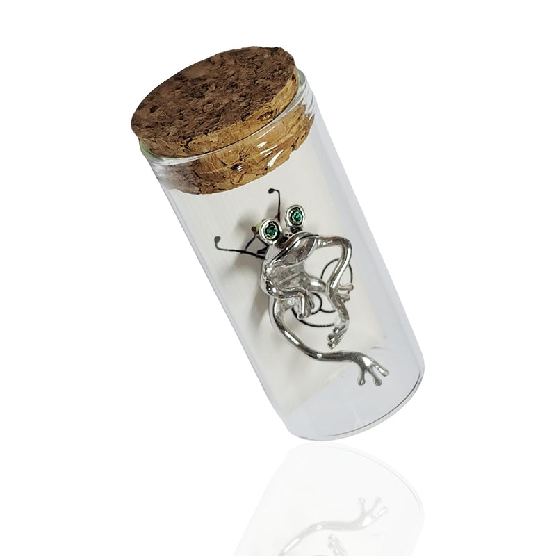 [Australia - AusPower] - QUINNLYN & CO. Frog Stethoscope Charm - Hop into Caring with this Whimsical and Fun Medical Accessory, RN Nurse Charms 