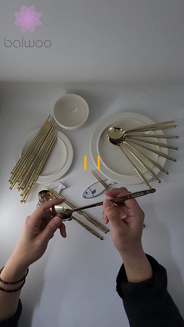 [Made in Korea] Korean Phoenix Design Sticky Rice Spoon Chopsticks Set Gold Titanium Plating 304 Stainless Steel Soup Spoon Ramen Noodle Chopsticks Flatware (2 Sets) 2 Sets
