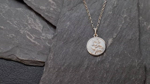 Alexander Castle Reversible 925 Sterling Silver St Christopher Pendant Necklace - 16mm with 18" Sterling Silver Chain & Jewellery Gift Box