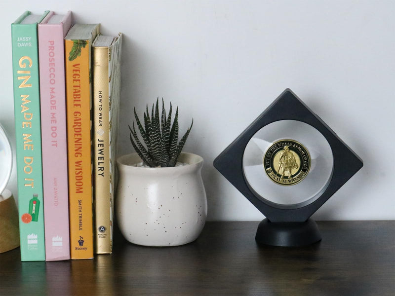 [Australia - AusPower] - 3.6" Clear Display Stand, 3D Floating Display Frame for Medallion Challenge Coin, Medal, Specimen, Stand Box, Jewelry Holder (Black) 