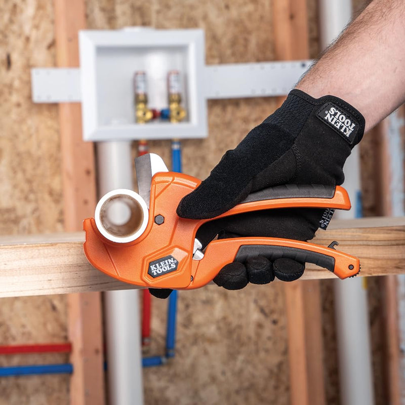 [Australia - AusPower] - Klein Tools 50063 Ratcheting PVC Pipe Cutter, Cuts 1-1/4-Inch I.D. PVC, CPVC, PEX Pipes, One-Handed Operation, Replaceable Blades 