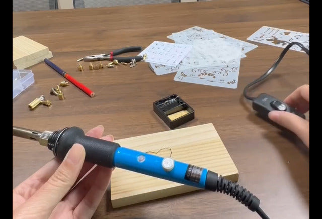 Handskit Pyrography Iron 42-Piece Set Soldering Iron, Burning Iron with Adjustable On/Off Switch, with 60 W Adjustable Temperature 220-450 °C, Wood Pyrography for Professionals and Hobbyists