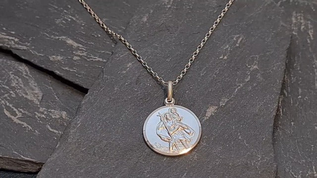 Alexander Castle Reversible 925 Sterling Silver St Christopher Pendant Necklace - 22mm with 18" Sterling Silver Chain & Jewellery Gift Box