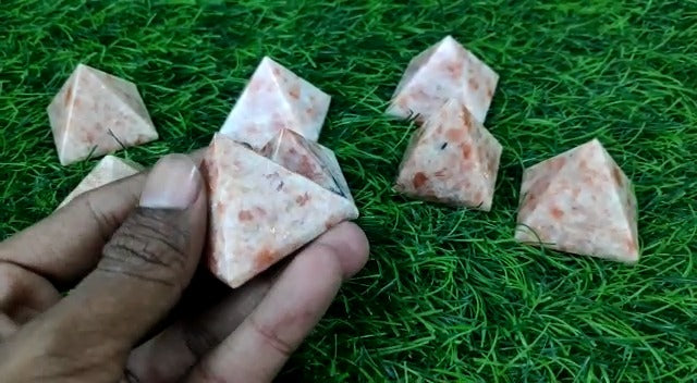 Jet Sunstone Pyramid – Natural Healing Crystal Pyramid for Energy, Confidence, Prosperity, Meditation & Vastu Approx 1.5-2 inch