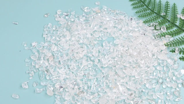 rockcloud 1 lb Small Tumbled Chips Crushed Stones for Home Decor Multi Mixed Stone