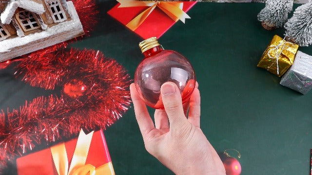 Potchen 24 Christmas ornament cups with straws, festive red and green Xmas color, 250 ml capacity, ideal for holiday celebrations.