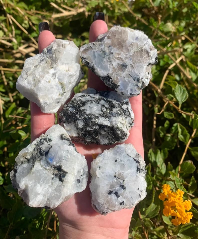Zenkeeper 1Lb Moonstone Crystal Stone Natural Raw Stones and Fountain Rocks for Tumbling, Cabbing, Polishing, Wire Wrapping, Wicca and Reiki Crystal Healing