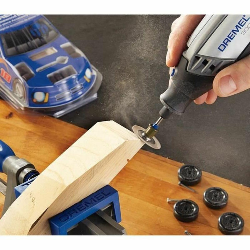Dremel SC411 EZ SpeedClic Sanding Discs Accessory Set for Multifunctional Tool with 6 Sanding Discs Grit 60 30 mm for Surfacing, Edge Sanding of Wood, Plastics, Metal Pipes, Aluminum 1 - Pack 60 GritStandard(6x)