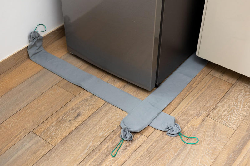 [Australia - AusPower] - Water Activated Leak Protection Dam for a Leaking Pipe, Washing Machine, clogged Toilet, no Preparation, Quick Protection, Absorbability 2,2 gallons, 2 Pack: 45x3,95 inch, Disposable Grey 8Lx2 