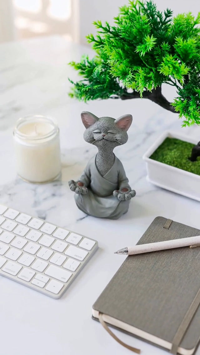 Meditating Happy Cat Statue – Zen Mindfulness Decor for Cat Lovers Gray