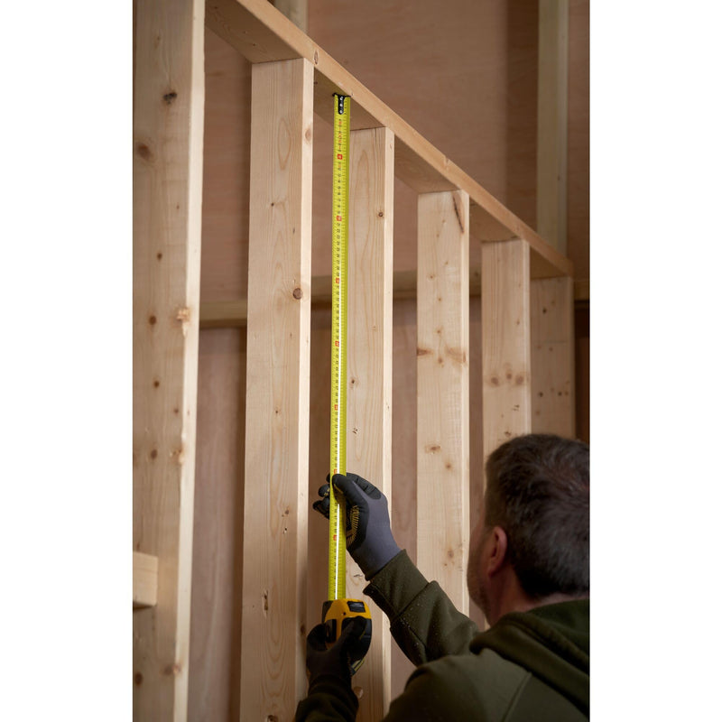 STANLEY FATMAX Classic Tape with Blade Armor, 10m Metric Only | Durable tape, 14 feet extended reach when working alone, tru-zero hook, accuracy class II 10 m
