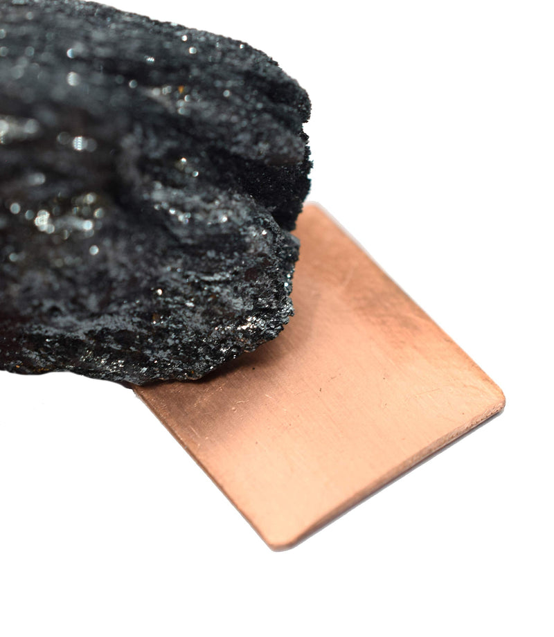 [Australia - AusPower] - EISCO Mineral ID Kit - 7 Pieces - includes Streak Plate, Glass Plate, Dropper Bottle, Magnet, Nail, Copper Square & Retractable Hand Lens - Great for Geology Classrooms & Basic Field Testing 