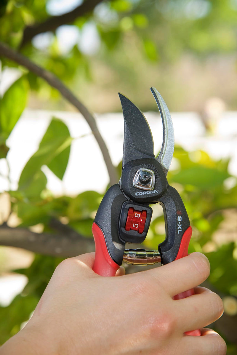Corona Clipper BP 4214D Flex Dial Bypass Pruner With Comfort Gel Grips, 3/4 Inch, Red/Black