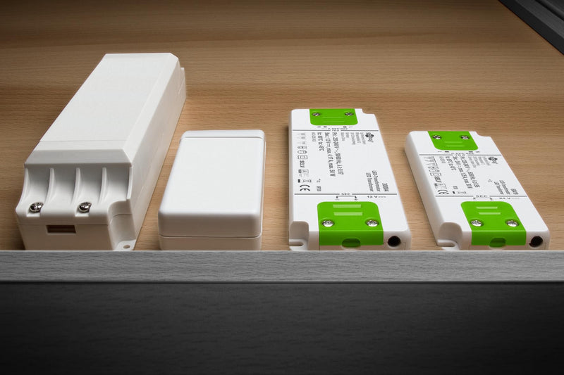 Goobay 65586 LED Transformer 700 mA/20 W - Transformer for Constant Current / Driver Constant Current Source - Interior Lighting/Power Supply Light
