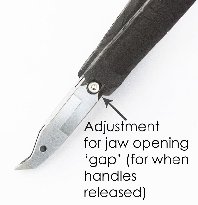 ENGINEER 123mm Full Flush Cut Chip Cutters. Made in Japan. 45 Degree Angled Jaws Cutting Pliers for Removing ICs, Chip Resistors, Electronic, SMD Components. NZ-05