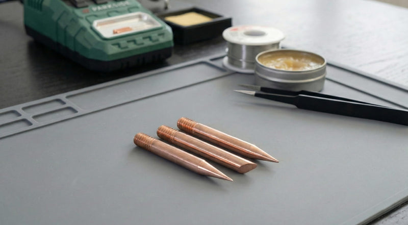 Soldering Tips Set 3 Pieces - Made of 99.99% Pure Copper - M4 Screw Pressed Thread - Durable & Heat Resistant - Compatible with Parkside, LUX, ZD, Niteo - Pointed, Beveled, Precise