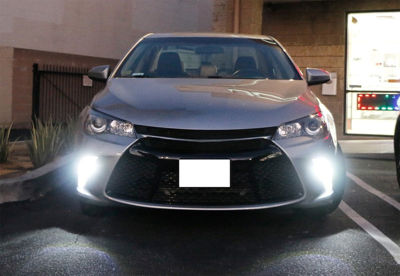 [Australia - AusPower] - iJDMTOY High Power 42-SMD LED Front Turn Signal Light w/White Add-On Feature Compatible With 2015-2017 Toyota Camry LE SE or Special Edition 