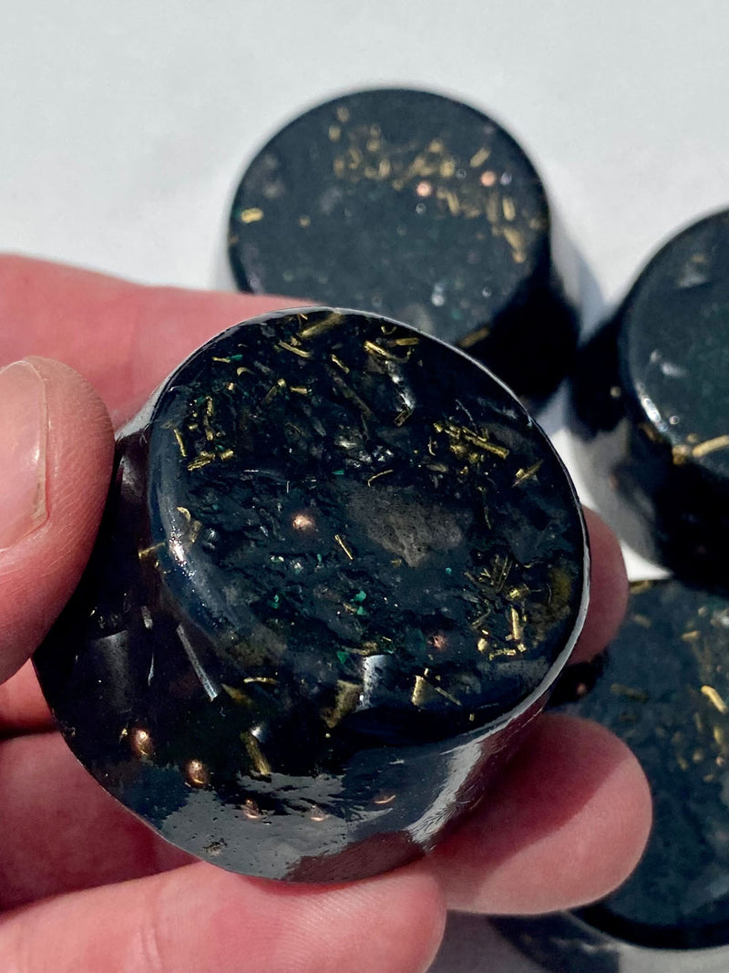 4 Black Iron Oxide Small Tower Busters Orgone Generator Energy Accumulator PERFECT GIFTING TOOL! Made 528Hz Frequency with OM Chants Many Beautiful Ingredients and Colors! blkio4OG