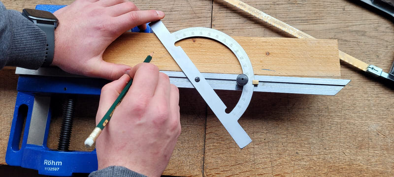 WRS Precision Protractor with Adjustable Rail, 10-170°, Rust-Proof, Matt Chrome, with Metal Locking Screw, in Case, Size: 150 x 300 mm