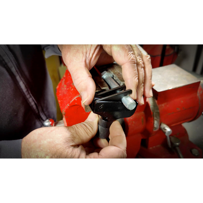 [Australia - AusPower] - Powerbuilt Universal Thread Repair Tool 5/32" - 3/4" SAE / 4-19mm Metric, Fixed Damaged Threads Tool - 643030ECE 
