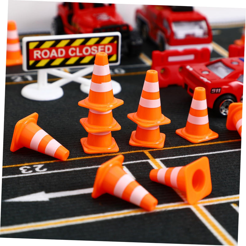 [Australia - AusPower] - NUOBESTY Mini Traffic Cones 50Pcs Miniature Traffic Cones Mini Traffic Signs Barricades Signs Traffic Scene Roadblock Toys Road Sign Models Kids Pretend Toys Christmas Toy Traffic Cones 