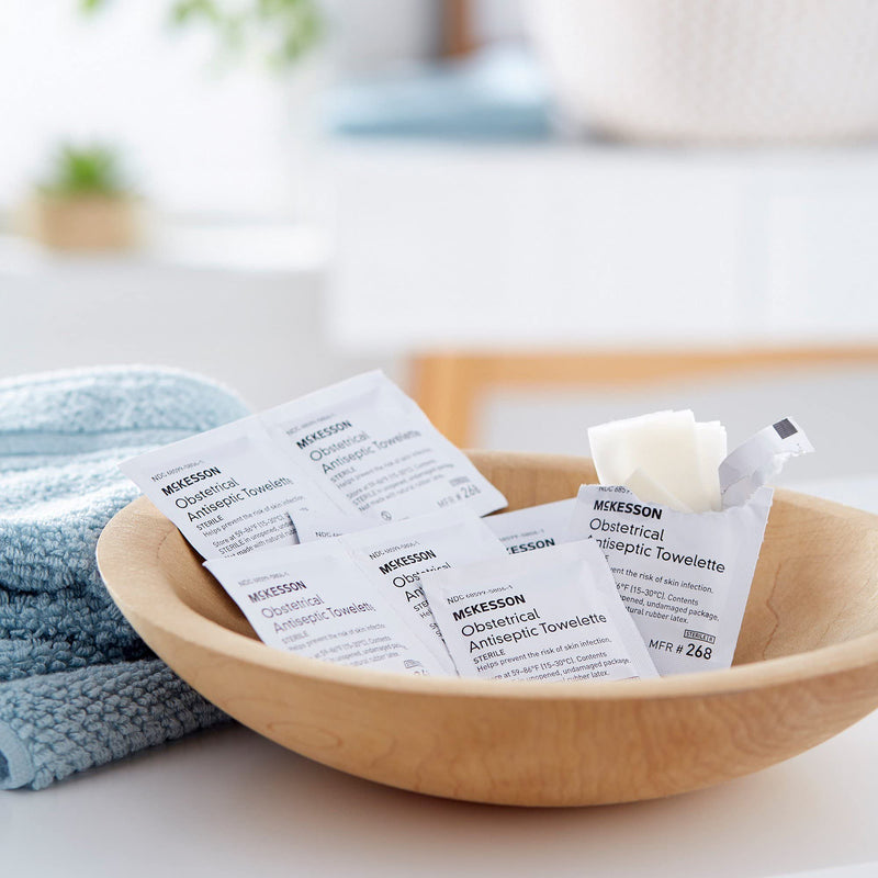 [Australia - AusPower] - McKesson Obstetrical Antiseptic Towelettes Wipes, Sterile, Individual Packet, Clean Scent, 100 Count, 1 Pack 1 Count (Pack of 100) 