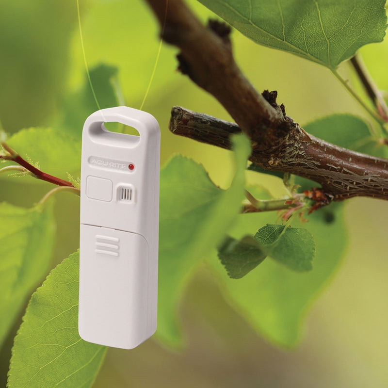 AcuRite 01096M Temperature & Humidity Station with 3 Indoor/Outdoor Sensors 2 Indoor/1 Outdoor