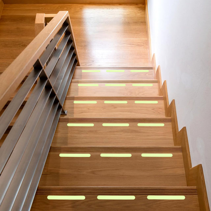 BESTOYARD Glow in the Dark Anti-Slip Tape for Stairs 7.87X0.78 Inch Waterproof Reflective Non-Skid Strips for Indoor Outdoor Steps Ramps Safety