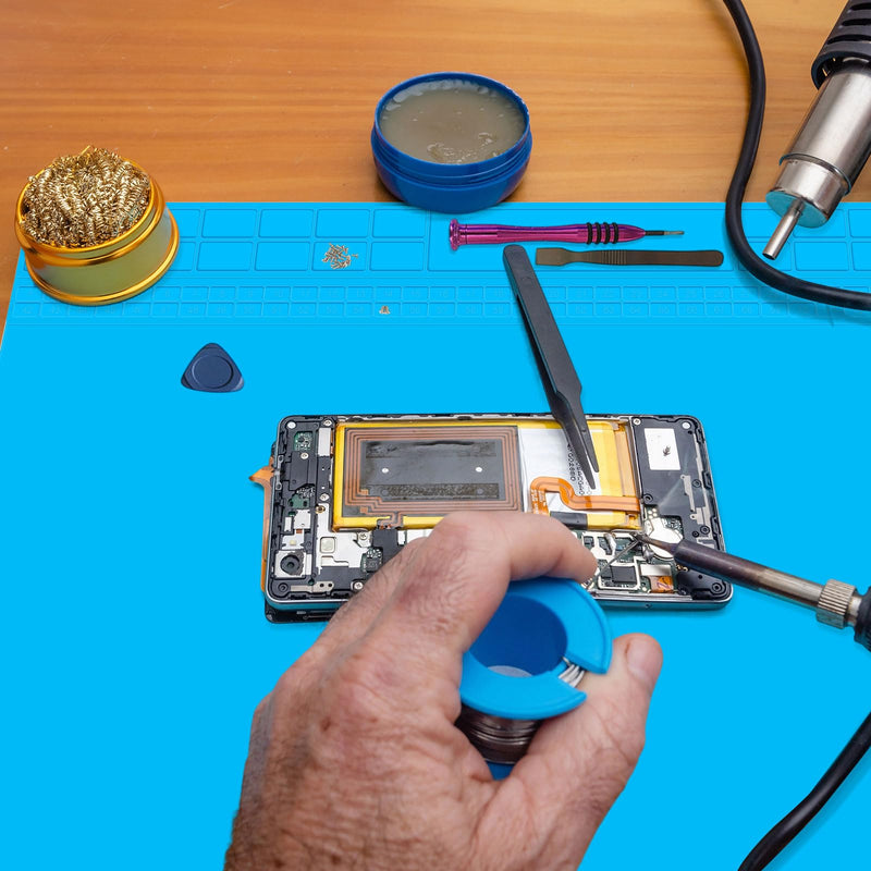 Extra Large Silicone Soldering Mat 60 × 35 cm Antistatic Repair Mat Silicone Mat Work Mat Workshop Soldering Mat Soldering Mat for Electronics Soldering Phone iPad Watches (Blue) | Ideal as a repair mat, work mat, silicone mat, soldering mat, for L...