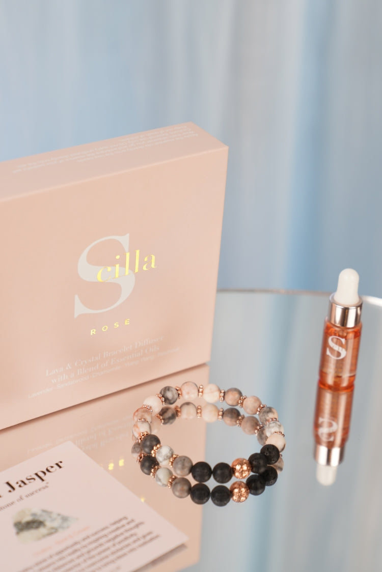 Aromatherapy Bracelet for Women, Crystal Beads Gift for Her, Birthdays, Anniversaries, Lava Stone Diffuser with Essential Oils