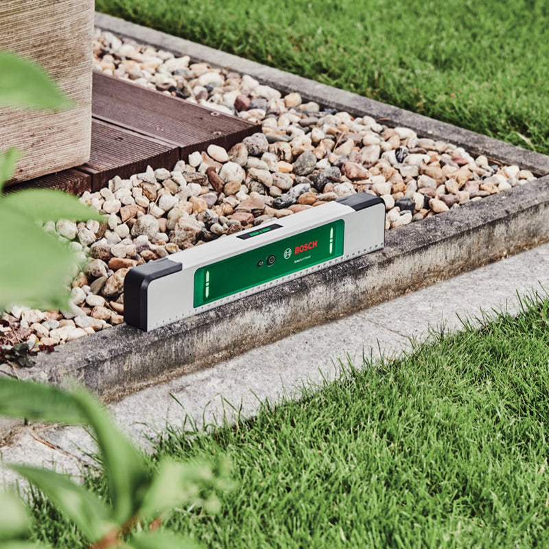 Bosch Wasserwaage EasySpiritLevel (intuitives LED-Konzept, Tonunterstützung, Neigungen bis zu +/-3°, 0,1° Genauigkeit bei 0°, 90°, 180° und 270°, aufgedruckte Skala, im E-Commerce Karton) | Intuitive LED concept, sound support, inclinations up to +/-3°...
