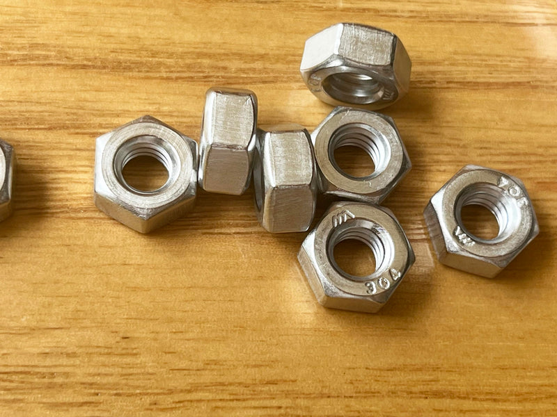[Australia - AusPower] - 50pcs 1/4-20 Hex Nuts, 304 Stainless Steel Hex Drive Nuts, UNC Nuts Fasteners, 1/4" Stainless Nuts Replacement Nut with Plastic Case 