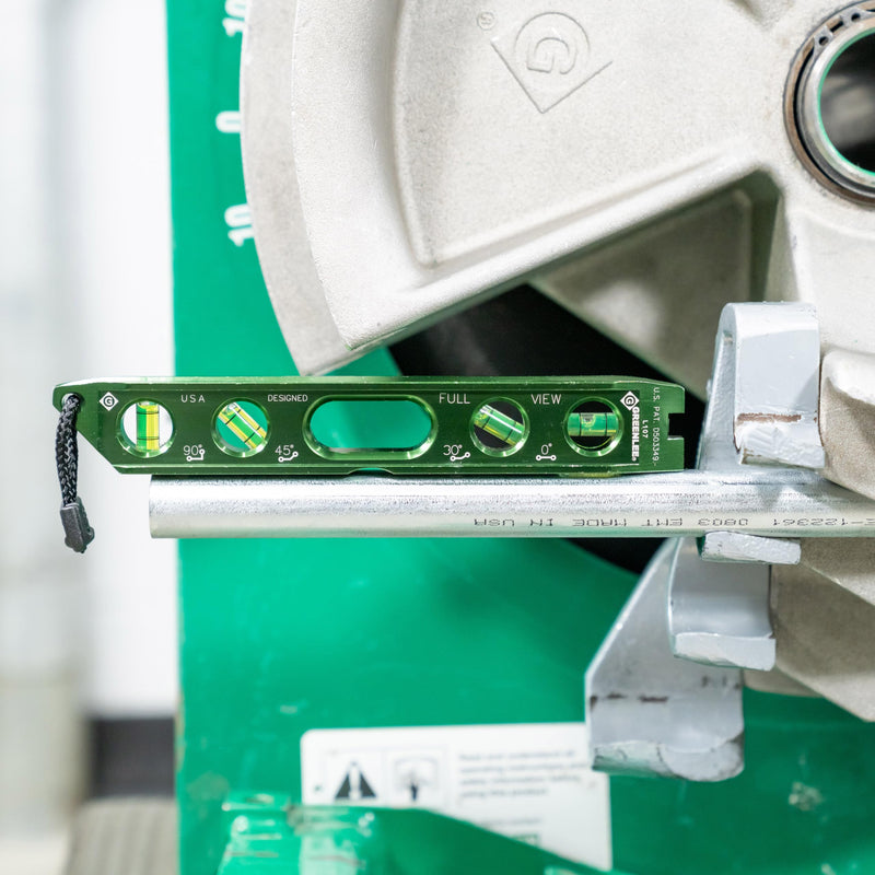 [Australia - AusPower] - Greenlee L107 Electrician's Magnetic Torpedo Level with Conduit Bending Offset Aid, Green 