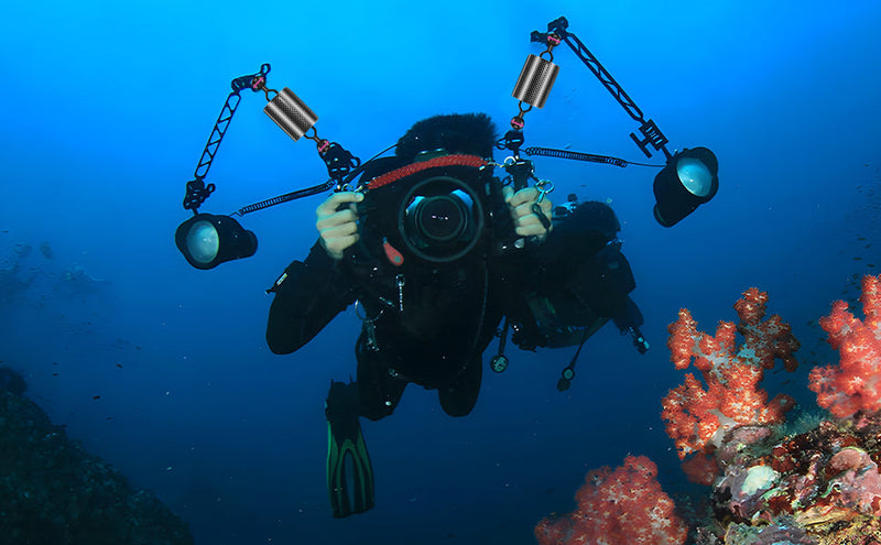 Jumbo Float Buoyancy Provided 420g Underwater Float Ultralight Adjustable Diving Camera System Tray Video Light/Strobe Compatibility for INON Sea&Sea WEEFINE Nauticam Ikelite Arms E977025-buoyancy float