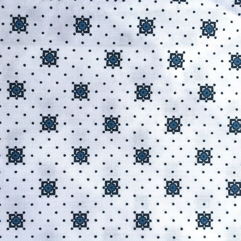 [Australia - AusPower] - Linteum Textile Supply 01 Pack Hospital Patient Gown for Medical Exam - Twill Classic Economy White & Blue Snowflake - One Size Fits All 1 Blue - Snow Flake 