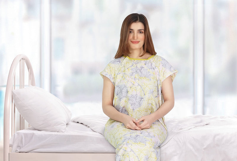 [Australia - AusPower] - NY Threads Women's Hospital Gown Soft and Stylish Patient Gown, Small-Medium, Ginko Yellow 