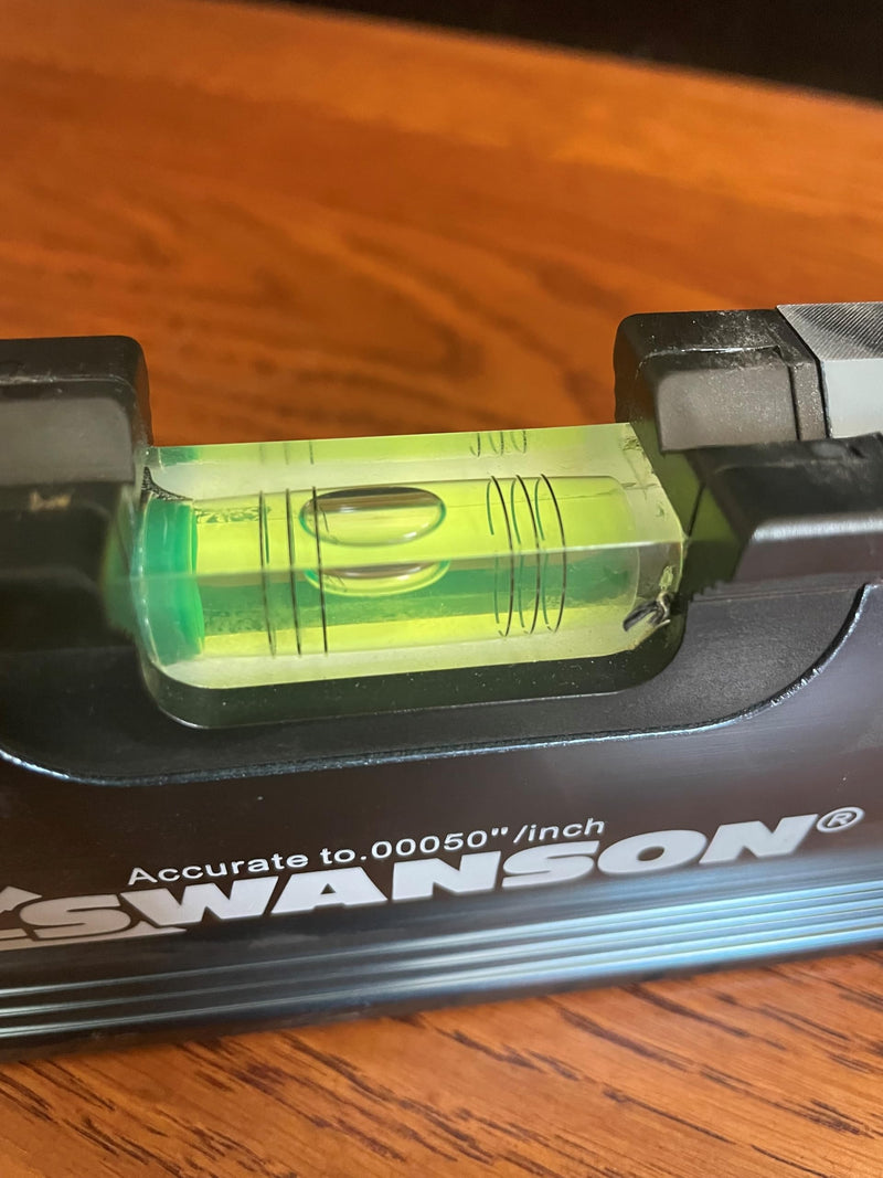 [Australia - AusPower] - Swanson Tool Co BLL240 24 In. Lightning® LED Box Beam Level—Pro Series 24" Lighted Box Beam Level 24" (inches) 