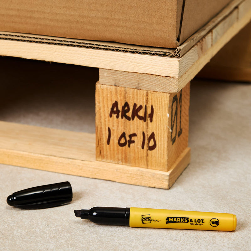 Avery Marks A Lot UltraDuty Chisel Tip Permanent Markers, Water Resistant Ink, For Jobsites and Tough Environments, 12 Black Markers (29842)