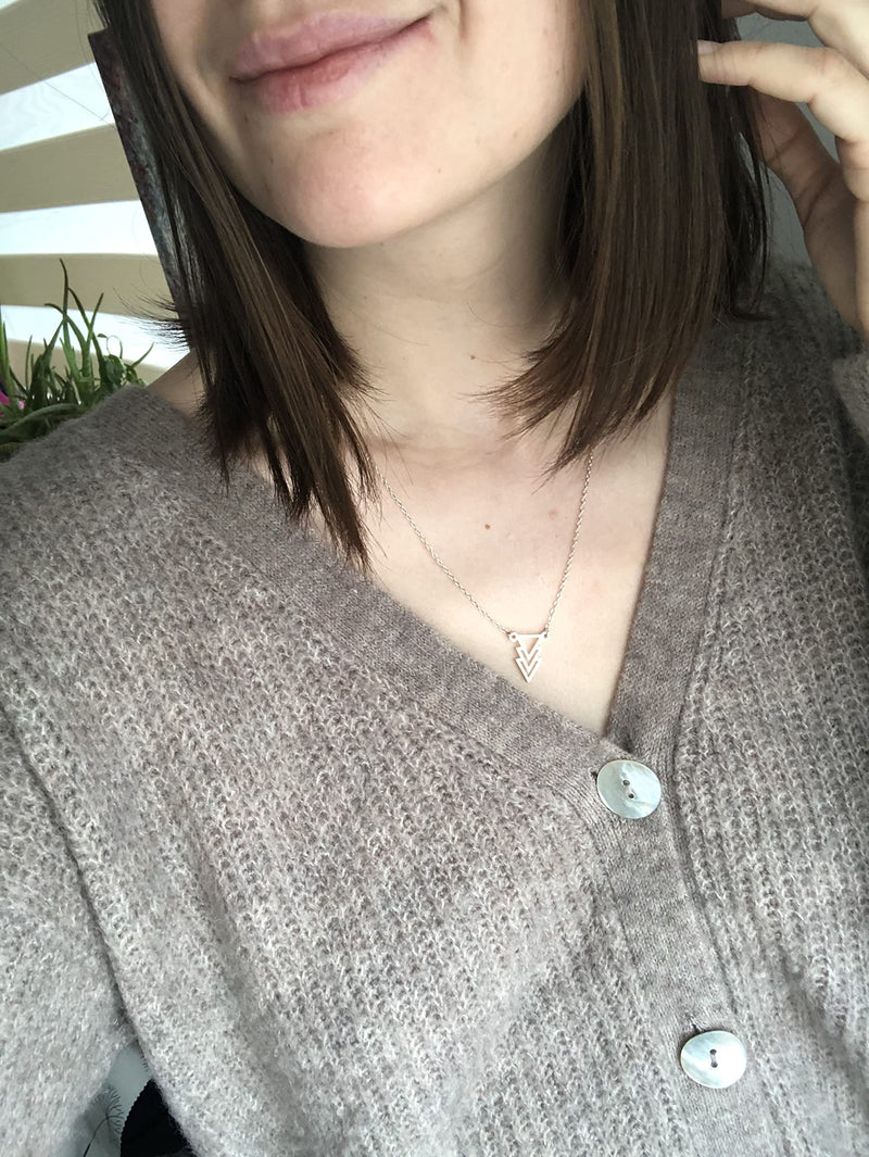 [Australia - AusPower] - Respiratory therapist gifts, Surgical technologist gifts, Surgical tech gifts for women, Surgical tech week gifts, Medical surgical nurse necklace, Scrub tech week gifts, Respiratory care week gifts, Respiratory therapy gifts 