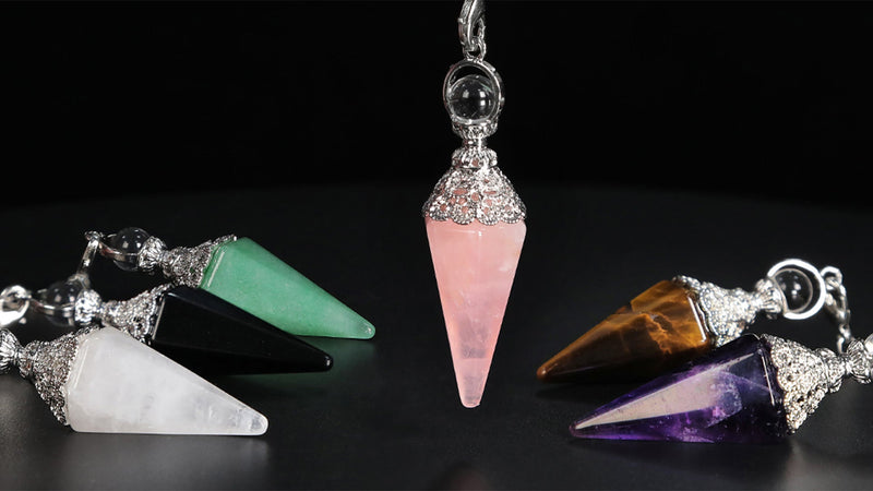 Rockcloud Natural Crystal Pointed Pendulum with 7 Chakra Stone Beads Chain Green Green Aventurine Crystal Stone