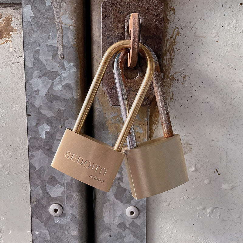 [Australia - AusPower] - Weather Proof Lock, Solid Brass Padlock with Brass Long Shackle, 1-1/2" WIde, Marine Padlock 1 Pack 