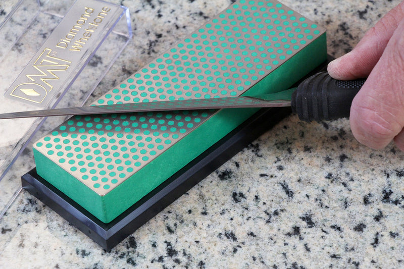 [Australia - AusPower] - Diamond Machining Technology (DMT) W6EP Diamond Whetstone Sharpening Stone With Plastic Case, Extra Fine, 6 Inch , Green 