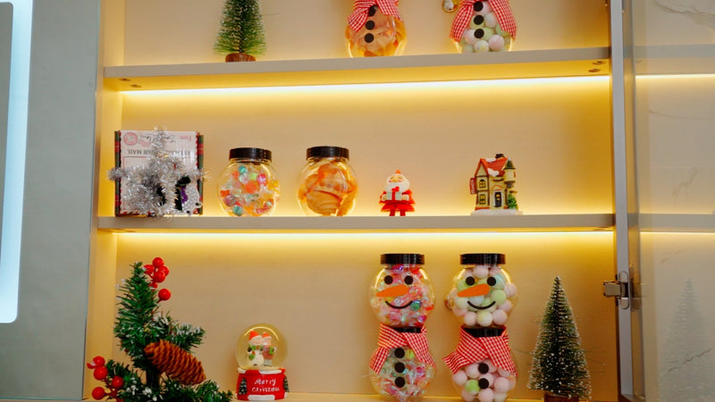 Jingmore 36 Pcs Plastic Candy Jars for Christmas Party Favors Snowman Christmas Candy Jars with Lids Clear Xmas Cookie Jar Container Chocolate Storage Jar with Stickers and Ribbon (Red Black Plaid) Red Black Plaid